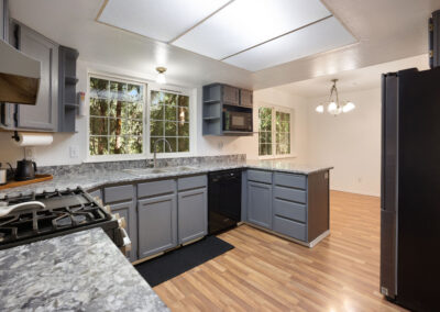 2275 Northlake Wy NW, Bremerton, WA 98312 Lisa Collier, Realtor