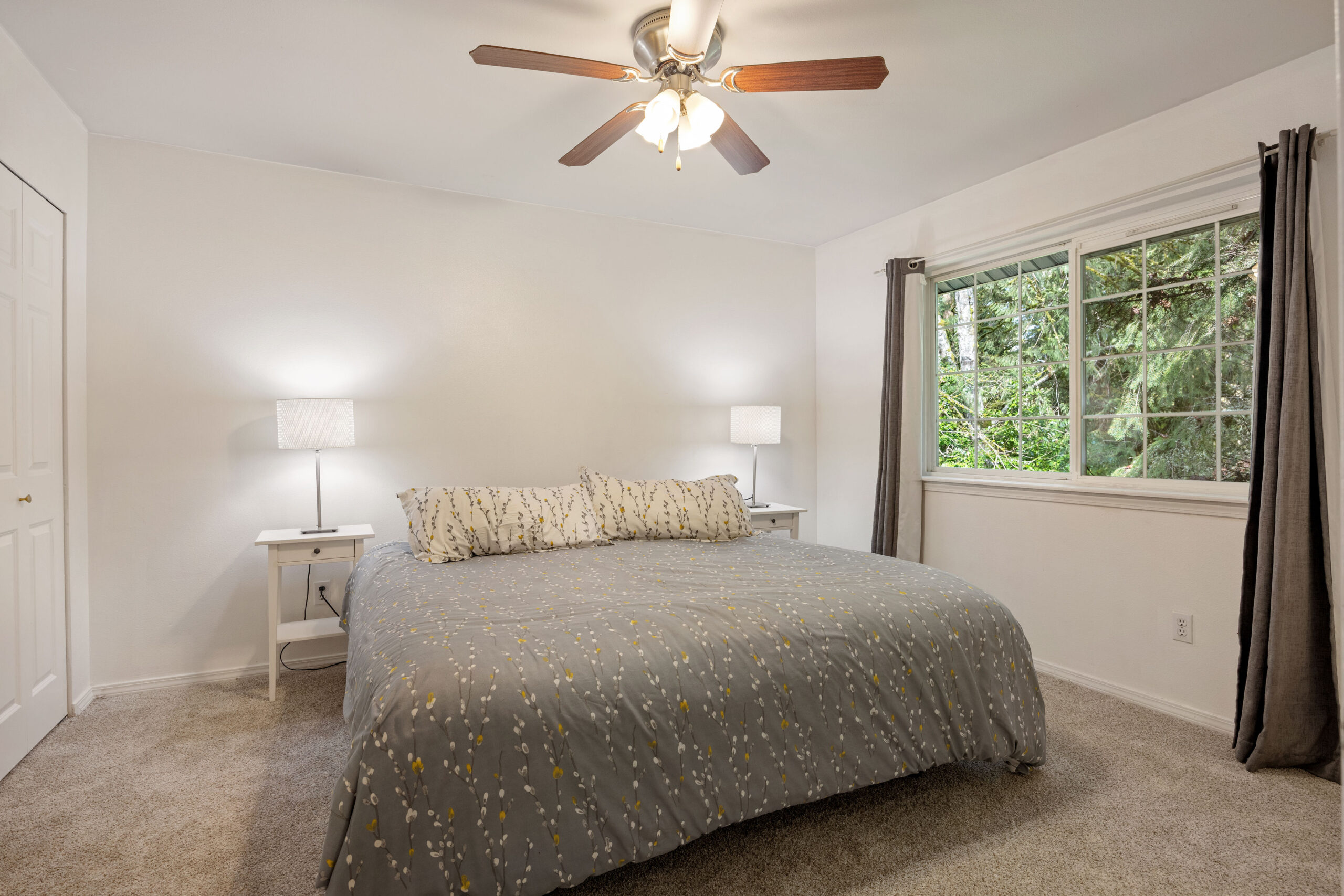 0U6A2662 2275 Northlake Wy NW, Bremerton, WA 98312 Lisa Collier, Realtor