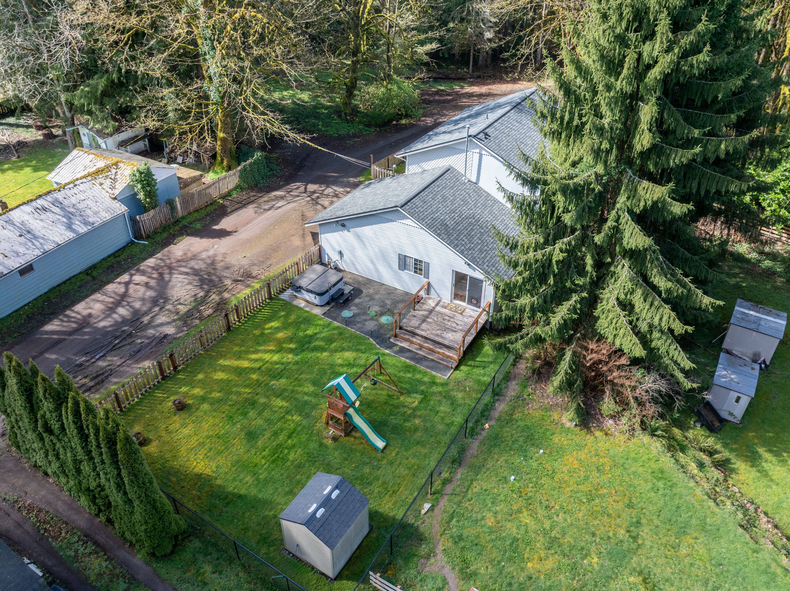 default 2275 Northlake Wy NW, Bremerton, WA 98312 Lisa Collier, Realtor